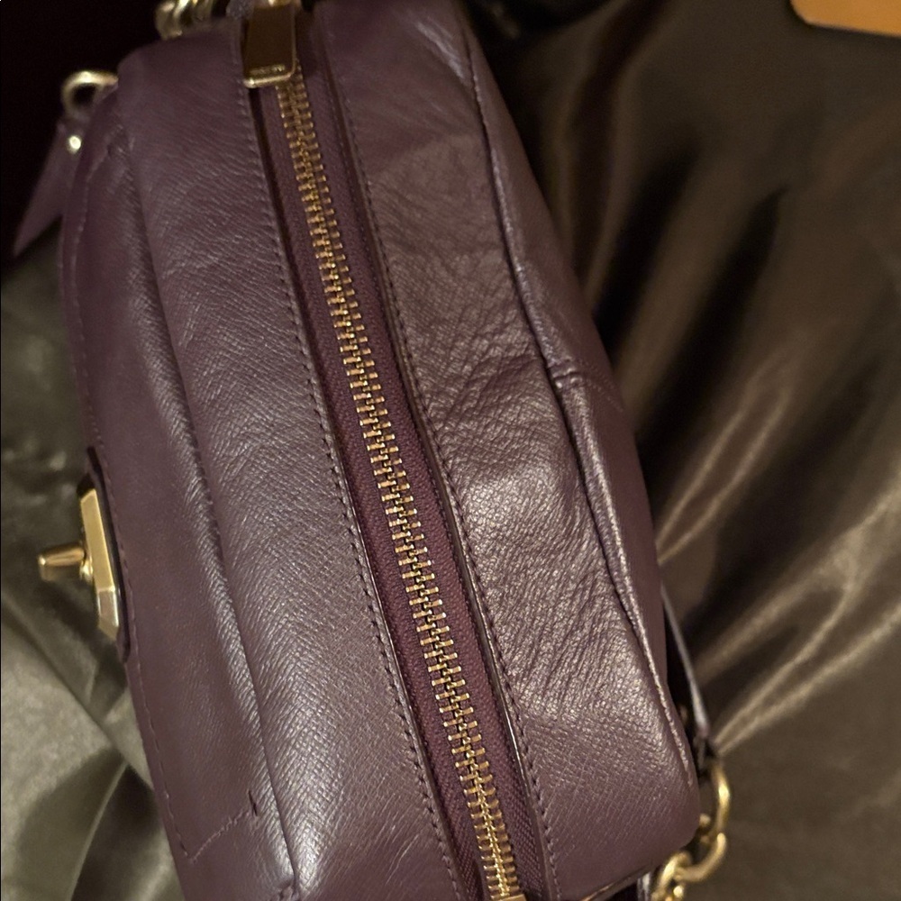 Coach Campbell Turnlock Leather Camera bag - Picture 5 of 13